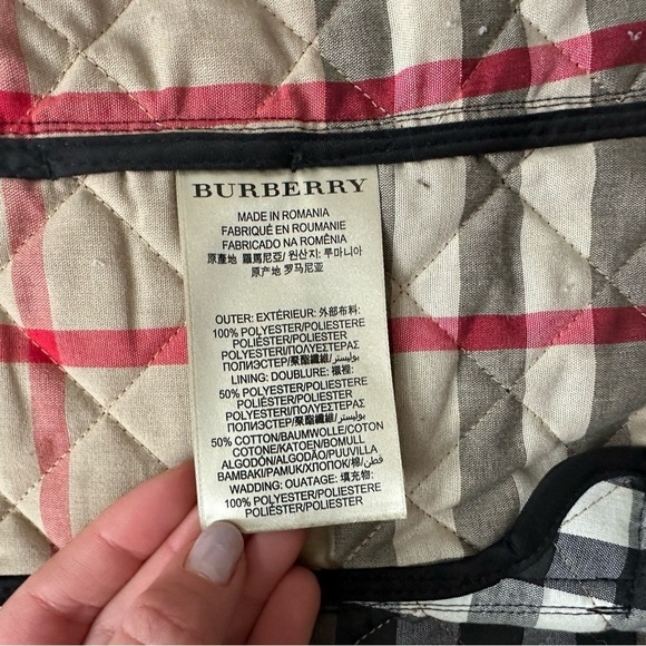 classic quilted burberry jacket - Picture 8 of 8